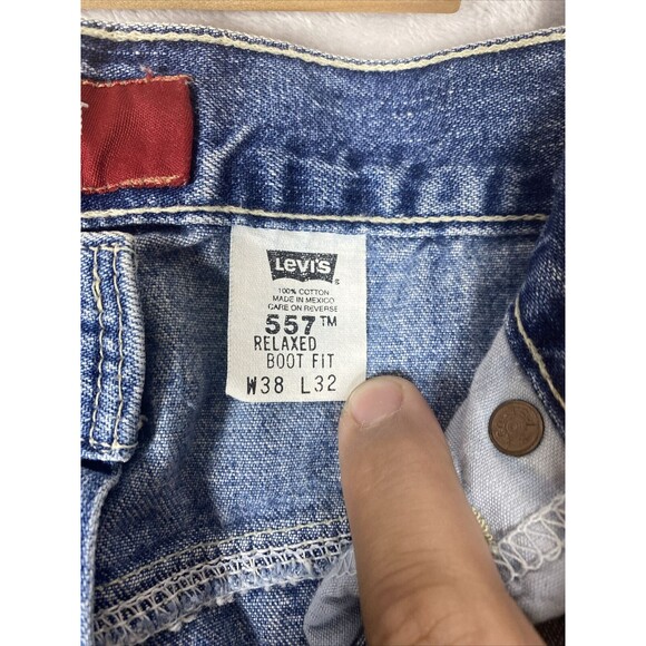 Vintage Levis 557 Jeans Men 38x32 (37X32) Cowboy Denim Relaxed Boot Fit Y2K 2001 - Picture 7 of 14
